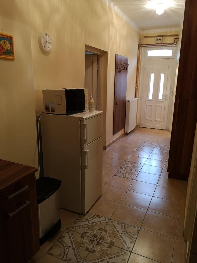 Veva Apartman - Eger Maganszallashely ภายนอก รูปภาพ