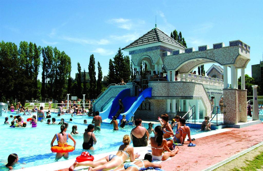 Veva Apartman - Eger Maganszallashely ภายนอก รูปภาพ