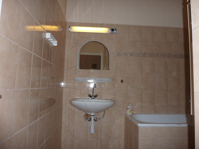 Veva Apartman - Eger Maganszallashely ภายนอก รูปภาพ